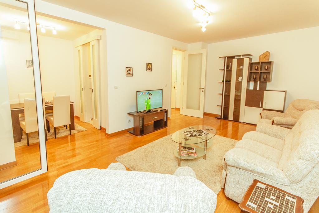Apartments Belville Belgrado Habitación foto