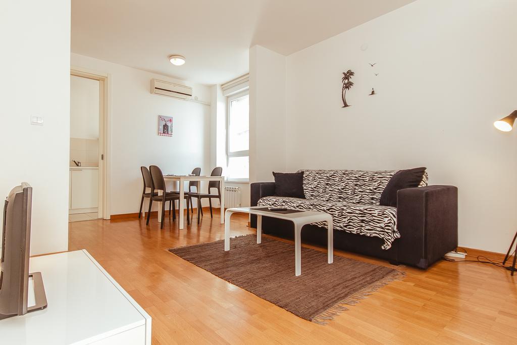 Apartments Belville Belgrado Habitación foto