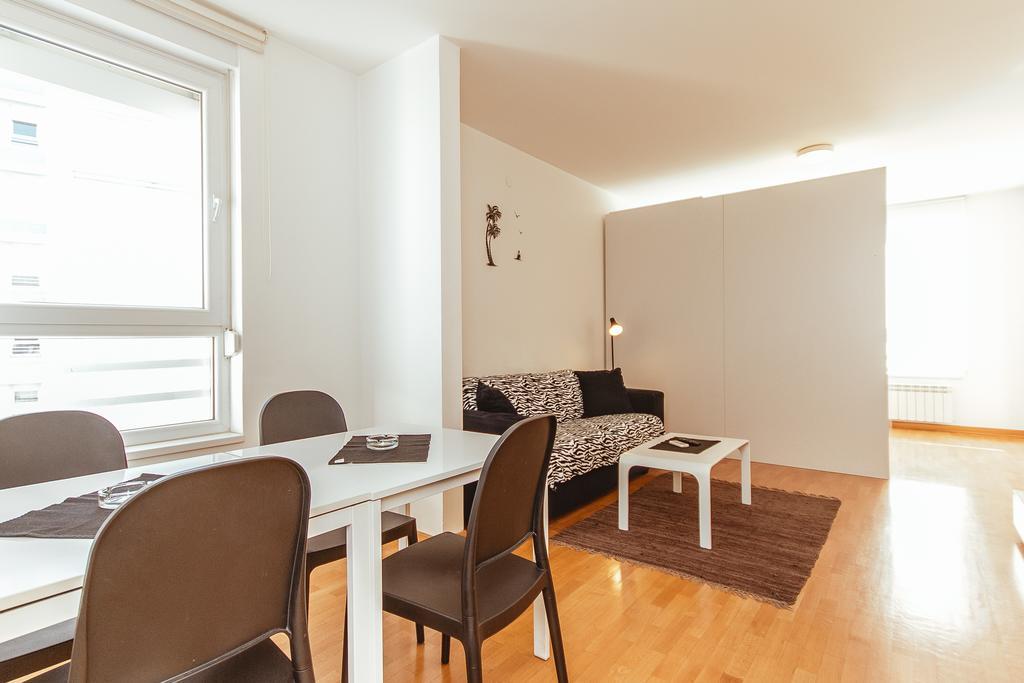 Apartments Belville Belgrado Habitación foto