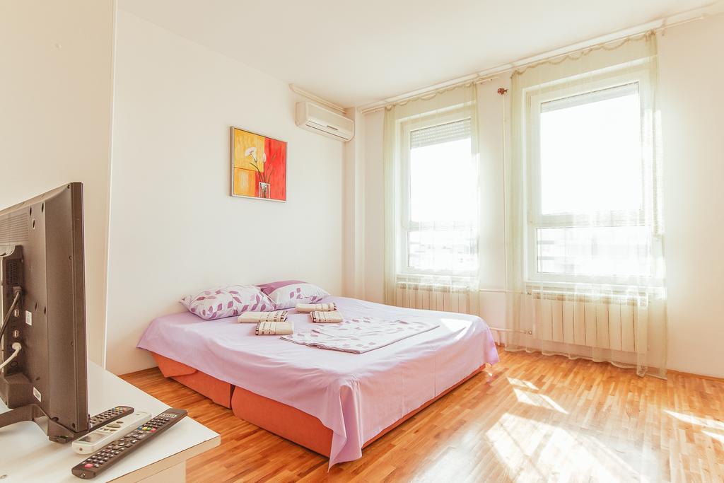 Apartments Belville Belgrado Habitación foto