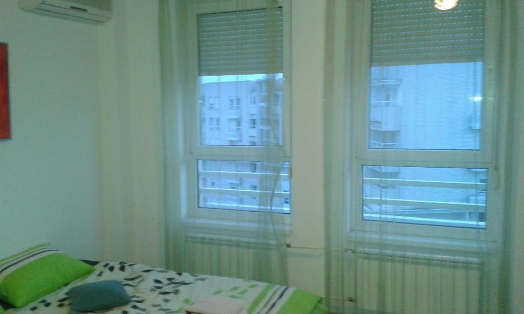 Apartments Belville Belgrado Habitación foto